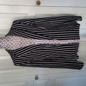 Mosaic & Co Women's Black and White Pinstripe Blazer, Sz Small